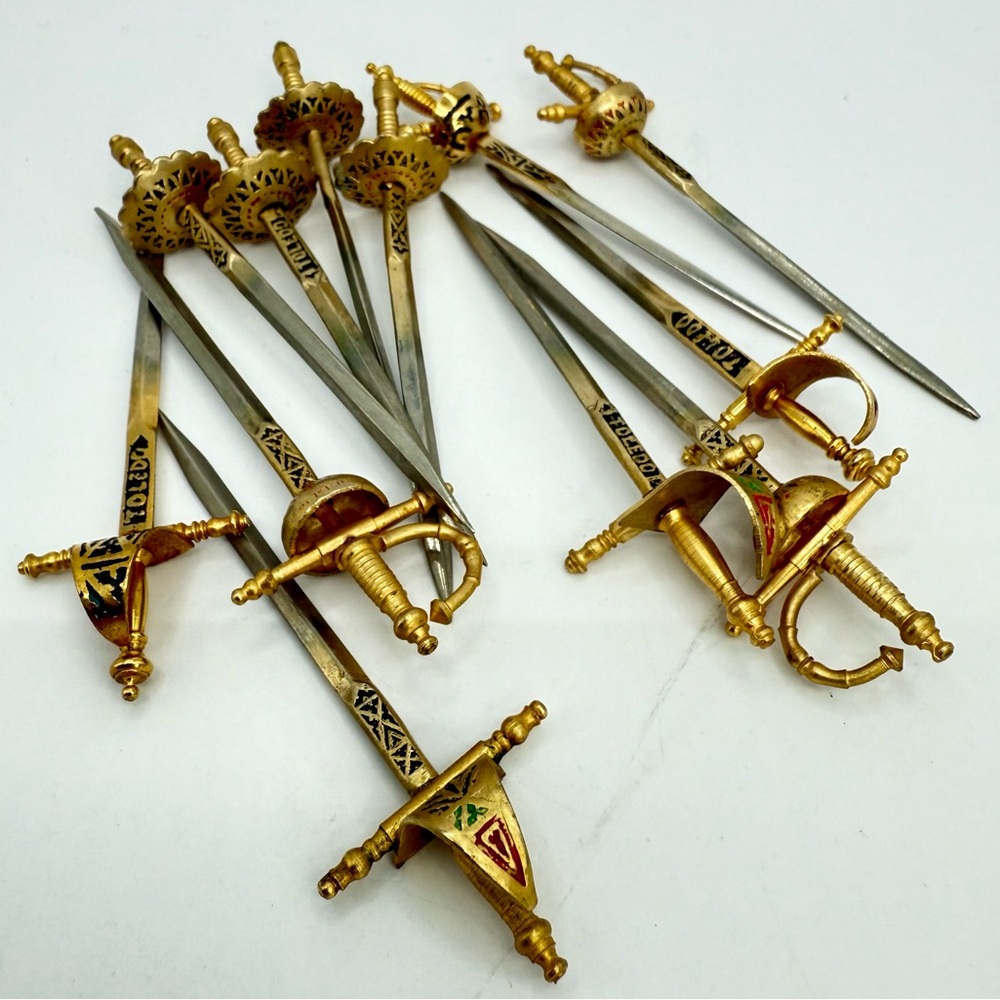 Vintage Toledo Spain Miniature Sword Cocktail Picks Stand 13pc Appetizer Skewers - Picture 13 of 15